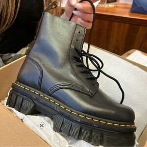 Dr. Martens Audrick 8-eye lace-up boots with chunky sole in black platform
